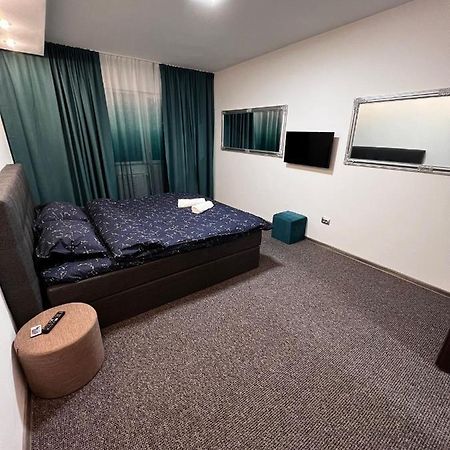 Central Studio 1 - Apartament 2 Camere ديفا المظهر الخارجي الصورة