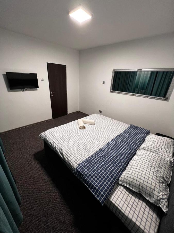 Central Studio 1 - Apartament 2 Camere ديفا المظهر الخارجي الصورة